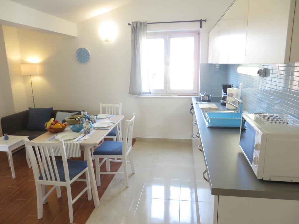 Filipovic Apartments With Pool Биоград на Мору Екстериор снимка