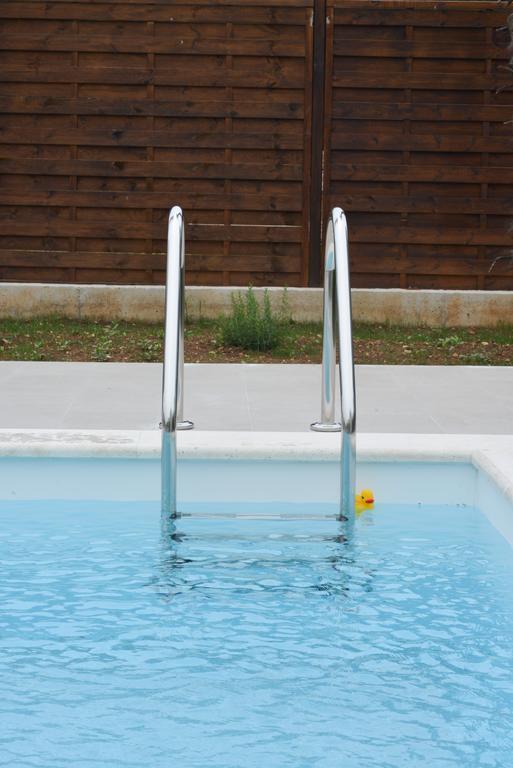 Filipovic Apartments With Pool Биоград на Мору Екстериор снимка