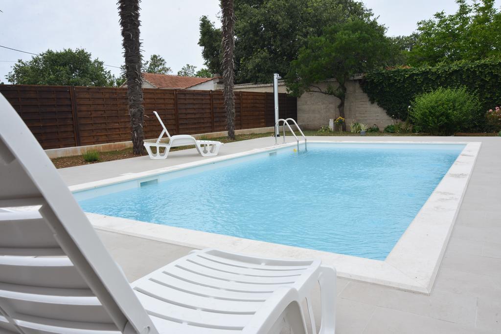 Filipovic Apartments With Pool Биоград на Мору Екстериор снимка